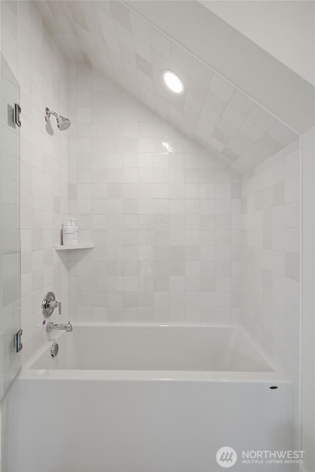 Property photo for 9321 Marcus Avenue S, Seattle photo 5