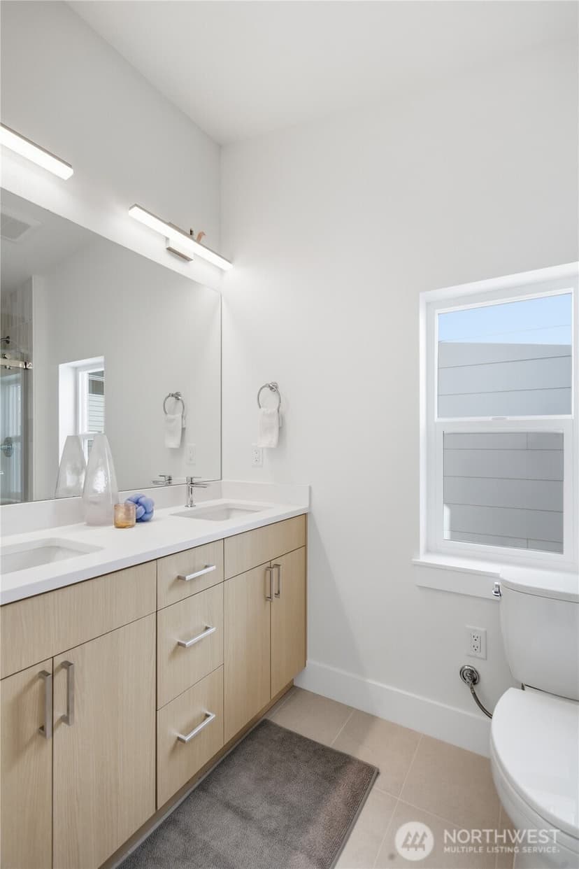 Property photo for 9321 Marcus Avenue S, Seattle photo 22