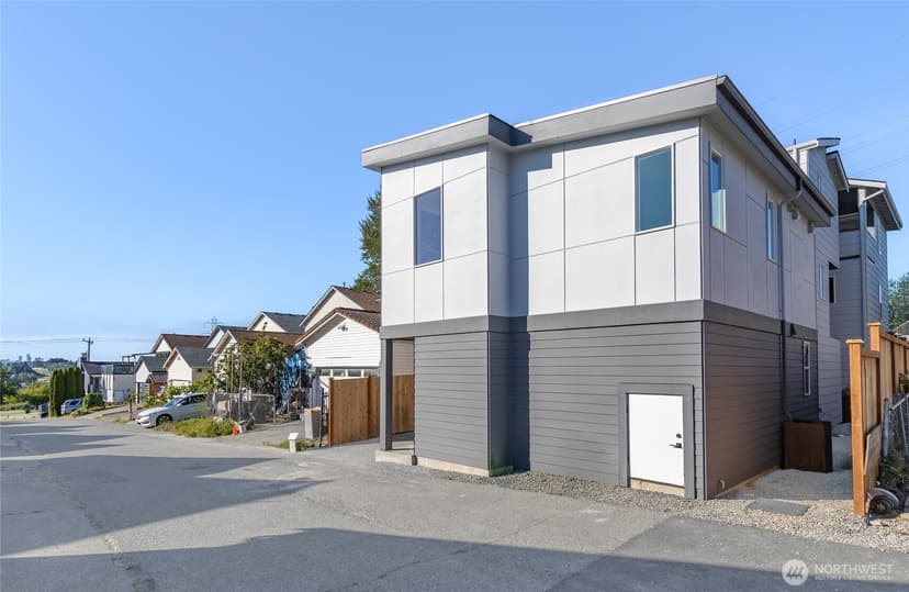 Property photo for 9321 Marcus Avenue S, Seattle photo 26