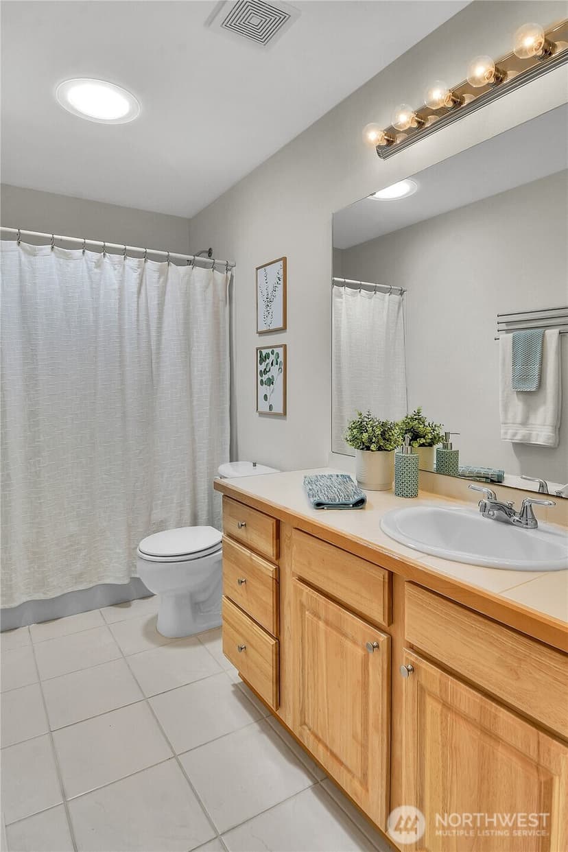 Property photo for 11024 Meridian Place W, Everett photo 13