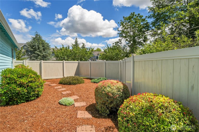 Property photo for 11024 Meridian Place W, Everett photo 19