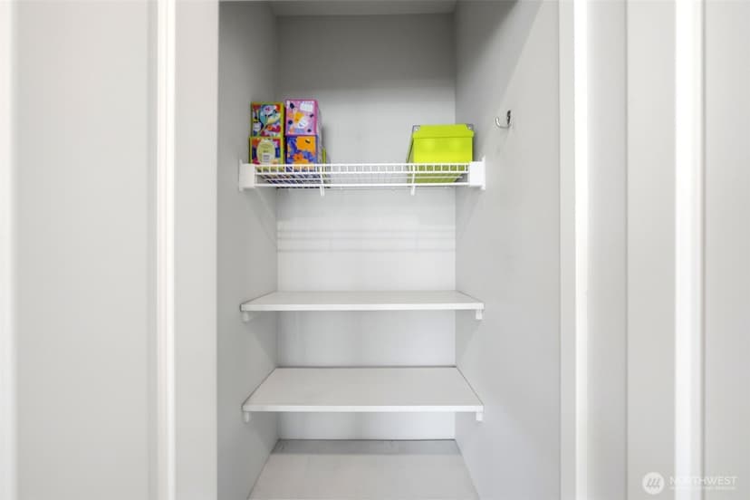 Property photo for 2433 NW 59th Street #202, Seattle photo 27