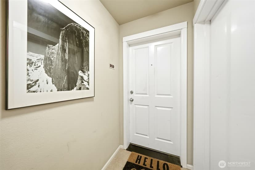 Property photo for 2433 NW 59th Street #202, Seattle photo 4