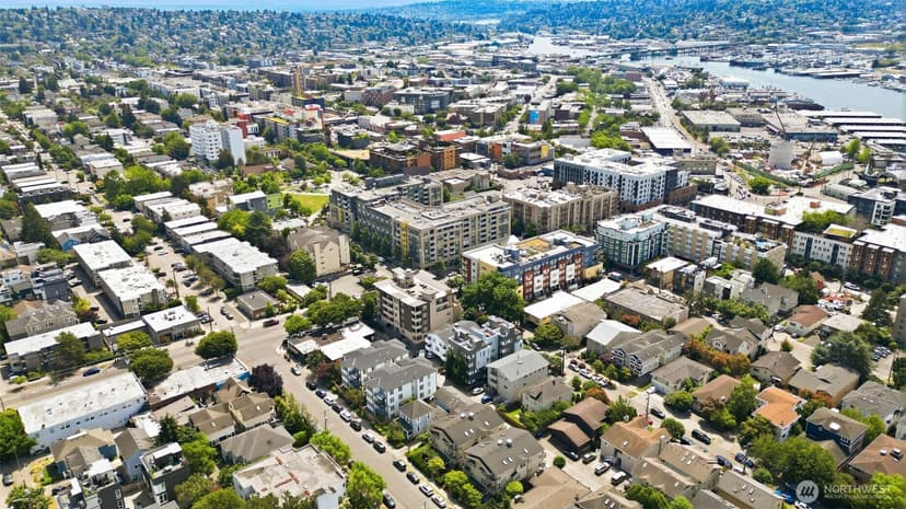 Property photo for 2433 NW 59th Street #202, Seattle photo 33