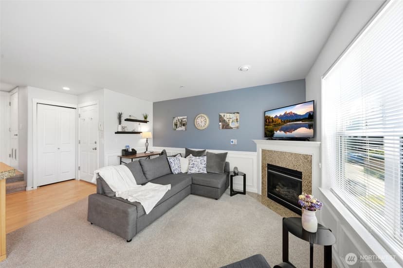 Property photo for 2433 NW 59th Street #202, Seattle photo 7