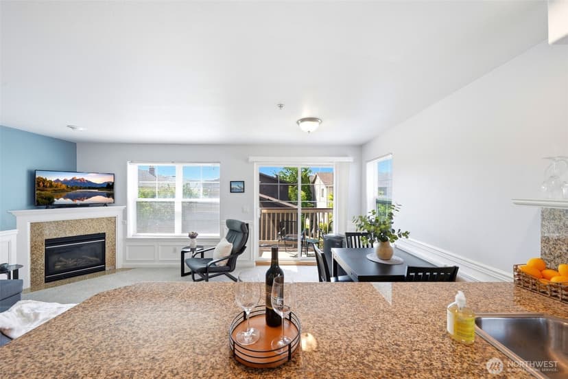 Property photo for 2433 NW 59th Street #202, Seattle photo 15