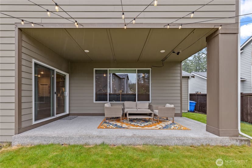 Property photo for 17621 Crossing Drive E, Puyallup photo 25