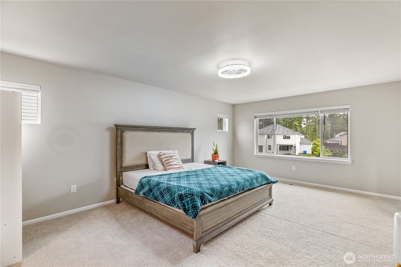 Property photo for 17621 Crossing Drive E, Puyallup photo 10