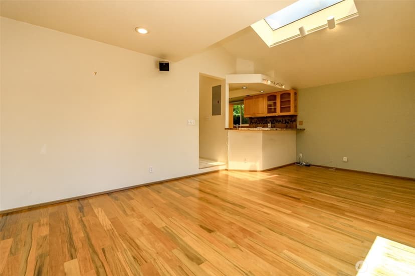 Property photo for 20123 4th Avenue S, Des Moines photo 24