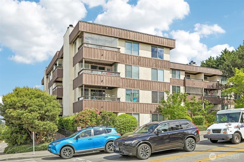Property photo for 3421 SW Roxbury Street #308, Seattle photo 2