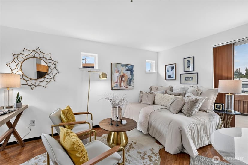 Property photo for 4020 Aurora Avenue N #305, Seattle photo 10