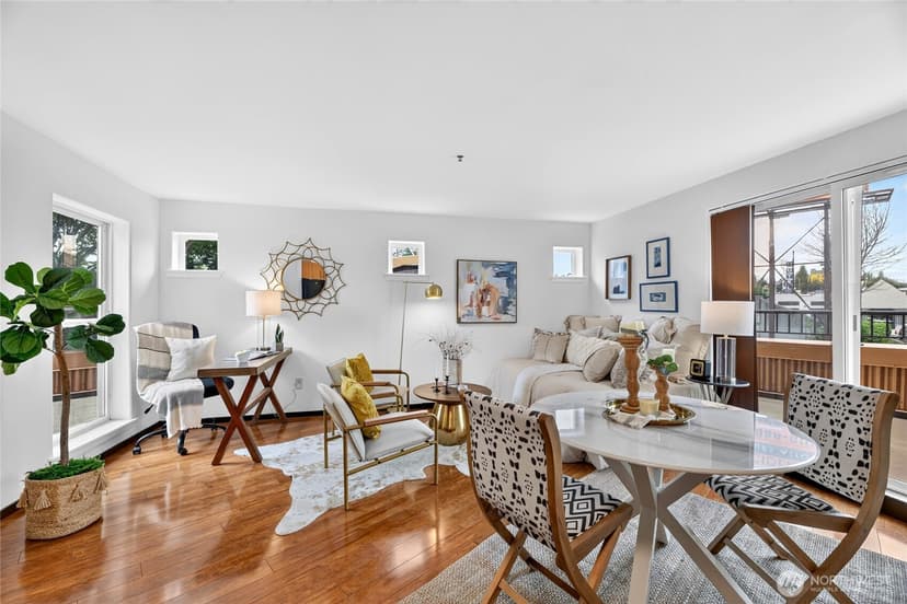Property photo for 4020 Aurora Avenue N #305, Seattle photo 9