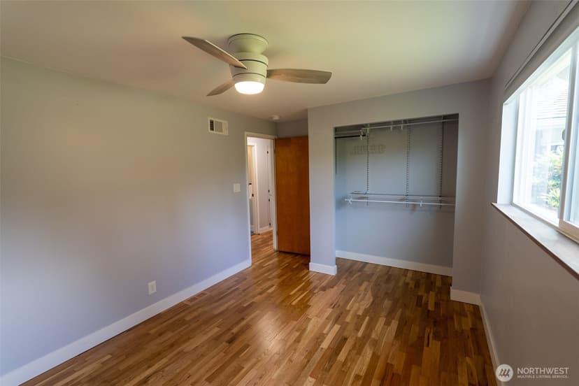 Property photo for 3 Fir Glen Drive SW, Lakewood photo 10