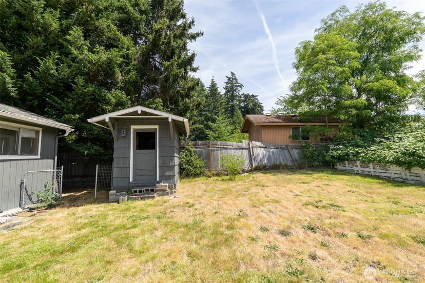 Property photo for 3 Fir Glen Drive SW, Lakewood photo 21