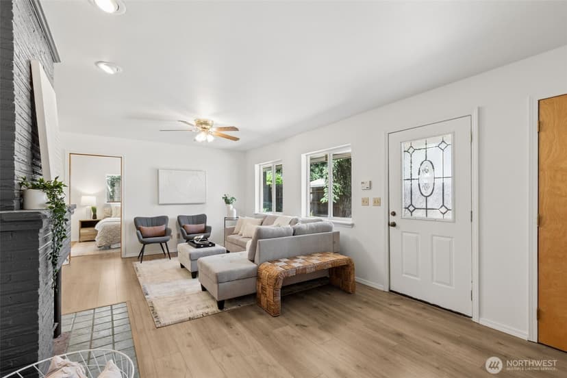 Property photo for 2613 NE 145th Street, Seattle photo 5