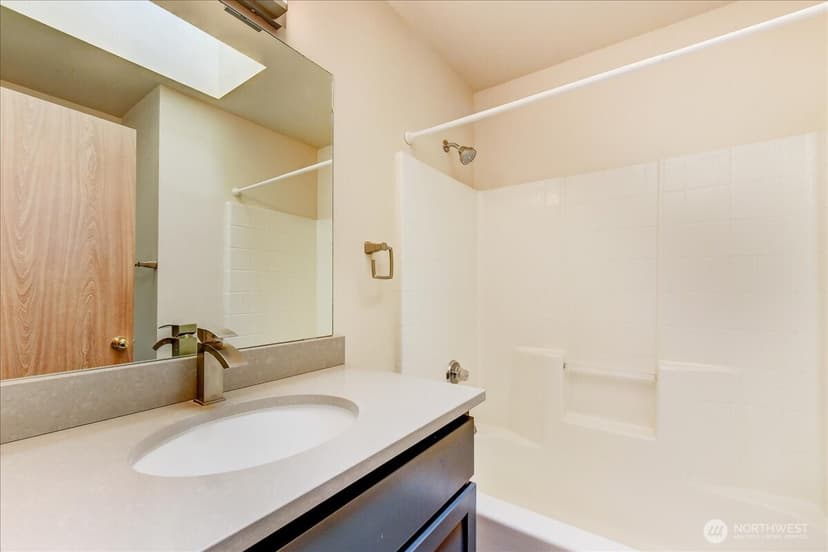 Property photo for 7001 60th Place NE, Marysville photo 22