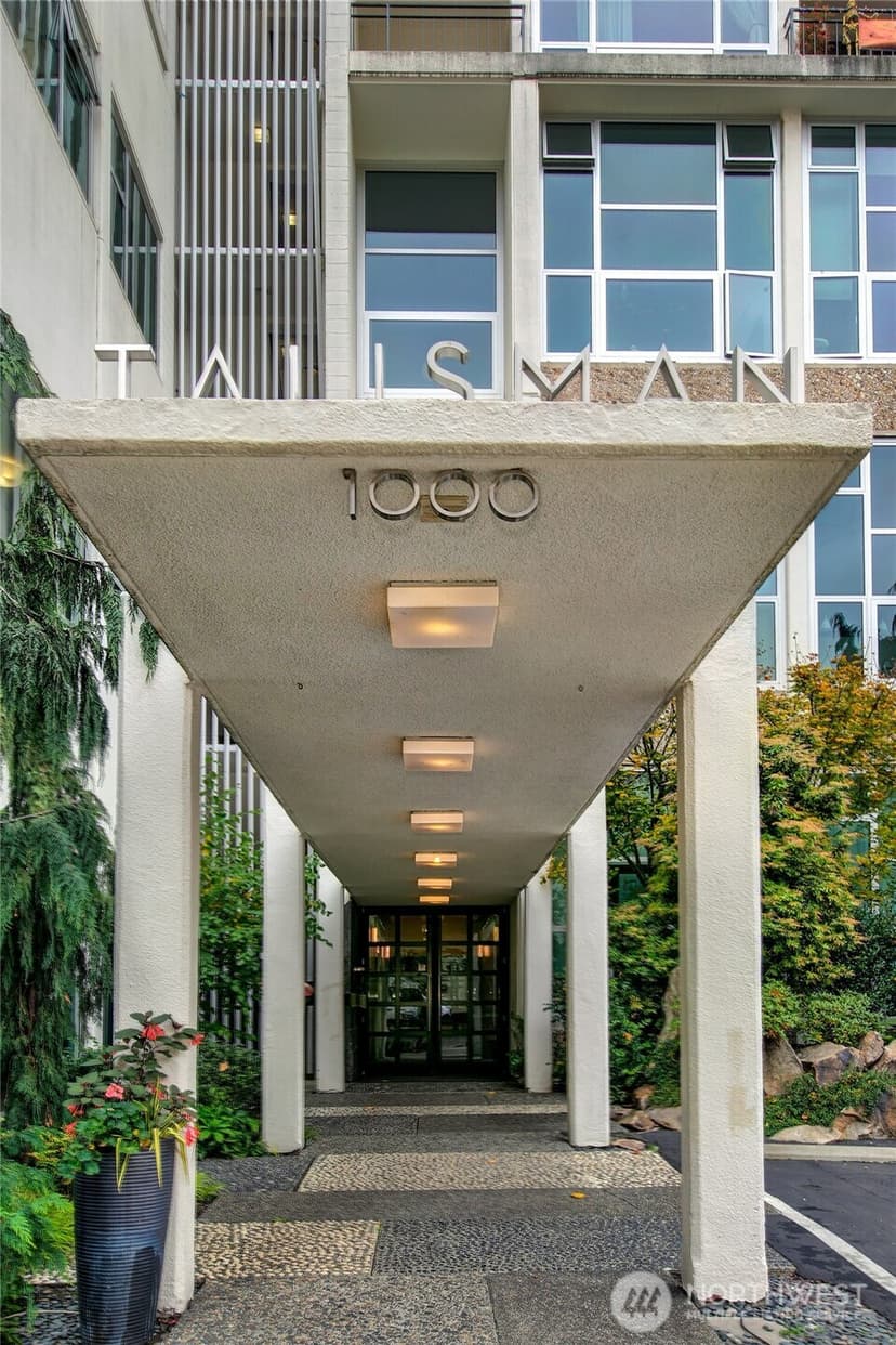 Property photo for 1000 Union Street #205, Seattle photo 22
