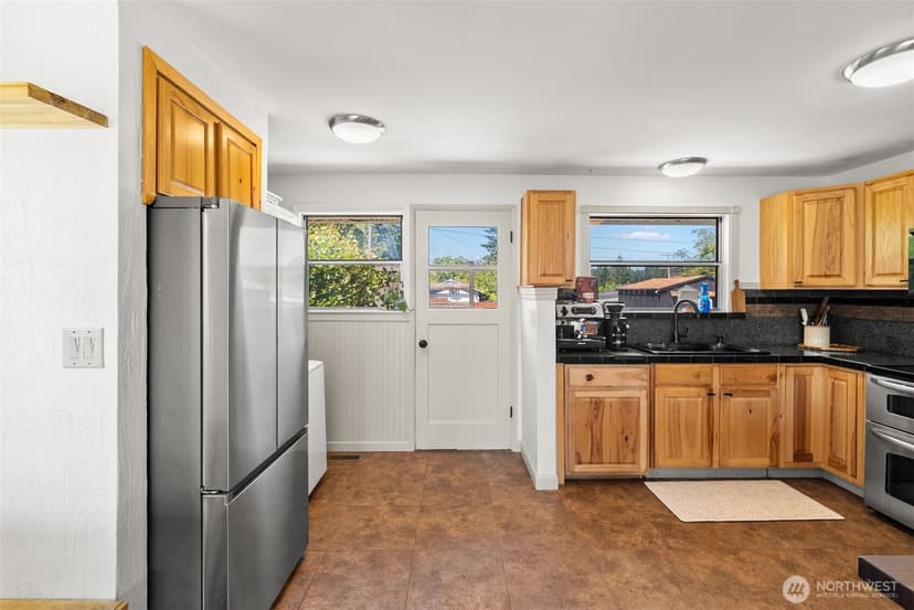 Property photo for 2710 Holman Street, Bremerton photo 7