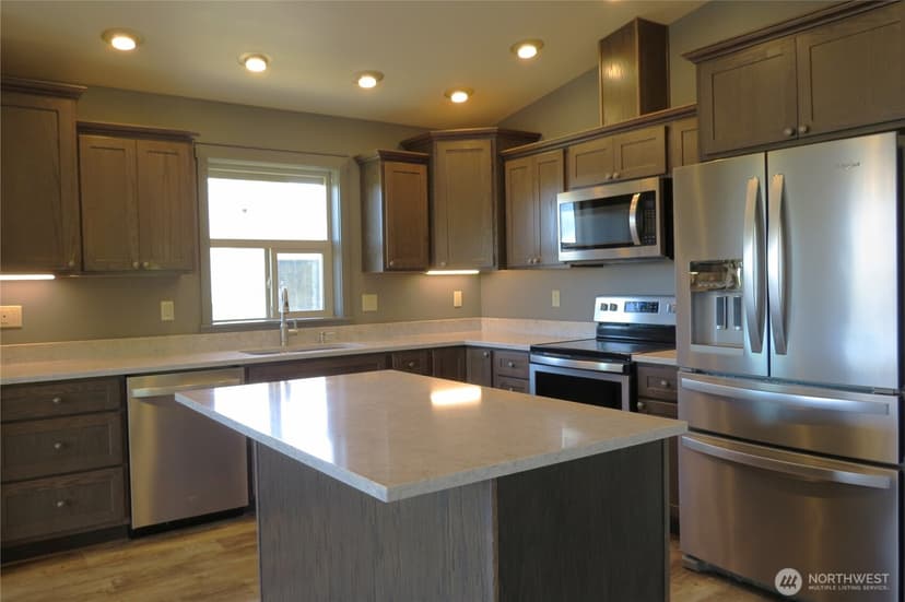 Property photo for 415 Olympic View Drive NE, Ocean Shores photo 9