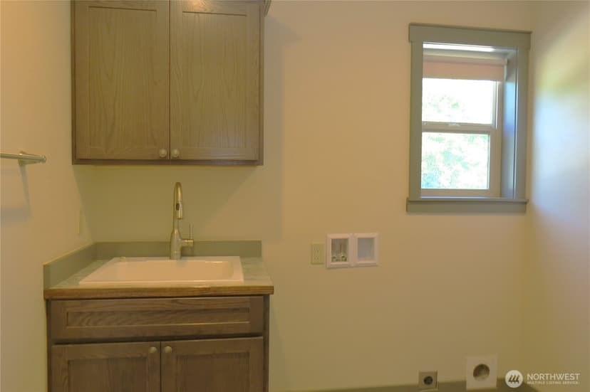Property photo for 415 Olympic View Drive NE, Ocean Shores photo 21