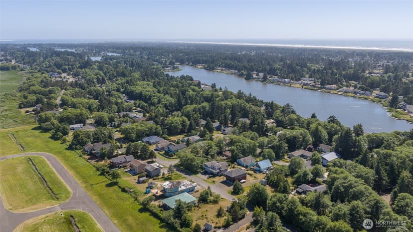Property photo for 415 Olympic View Drive NE, Ocean Shores photo 38