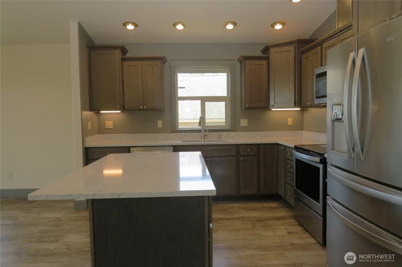Property photo for 415 Olympic View Drive NE, Ocean Shores photo 10