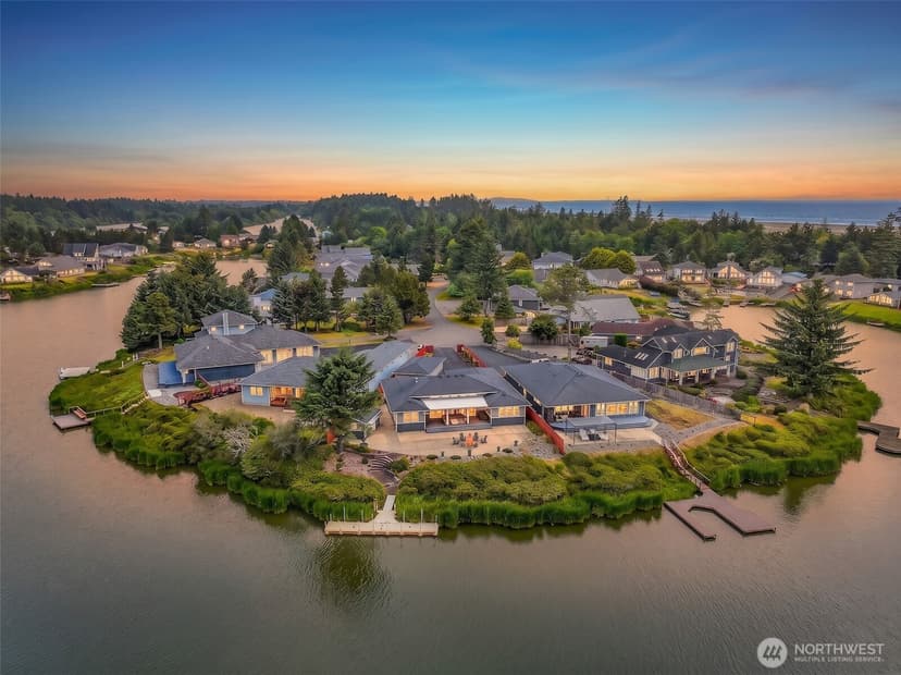 Property photo for 399 Eagle Nest Court SE, Ocean Shores photo 5