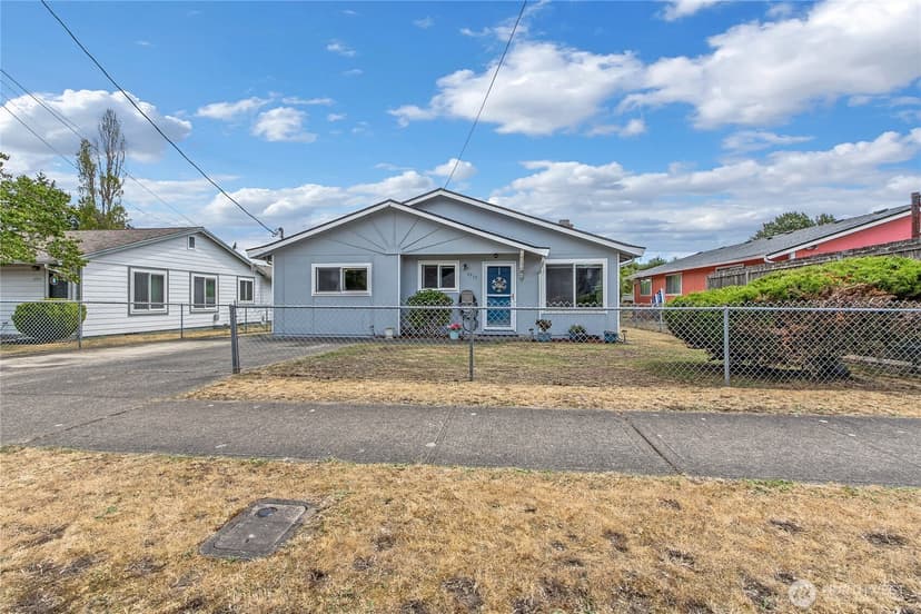 Property photo for 6953 S Madison Street, Tacoma photo 6