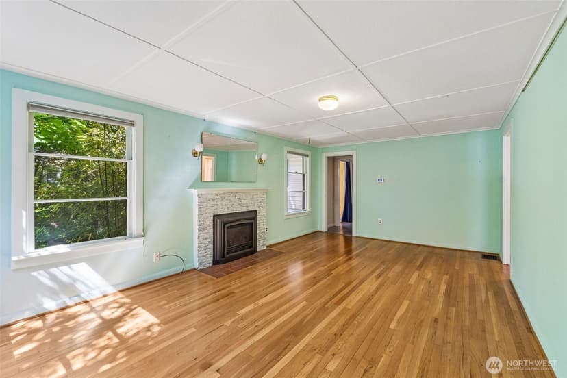 Property photo for 8812 Dibble Avenue NW, Seattle photo 4