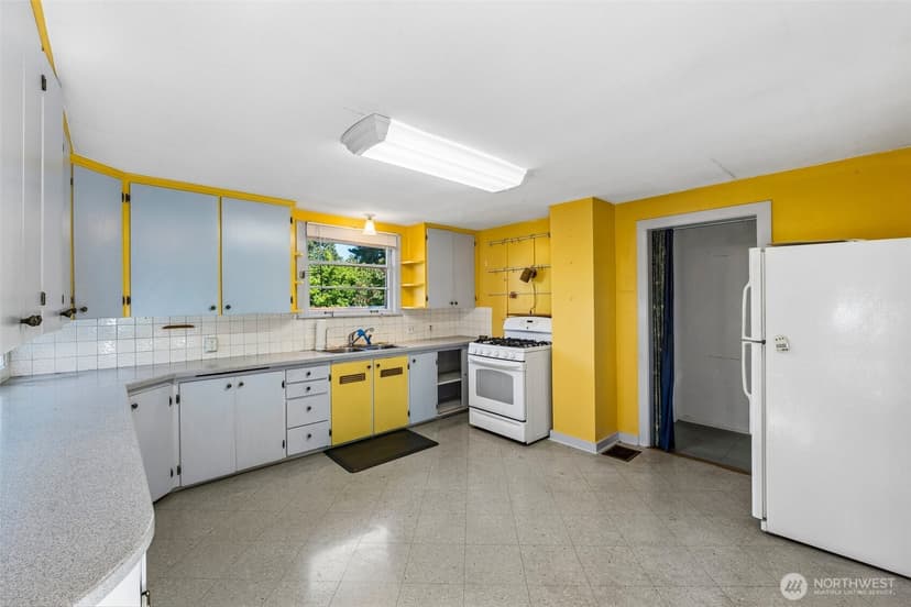 Property photo for 8812 Dibble Avenue NW, Seattle photo 8