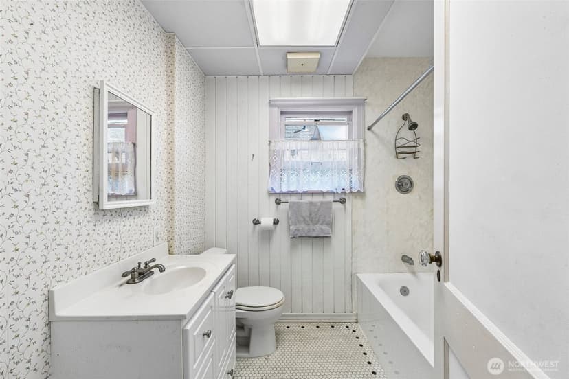 Property photo for 8812 Dibble Avenue NW, Seattle photo 15