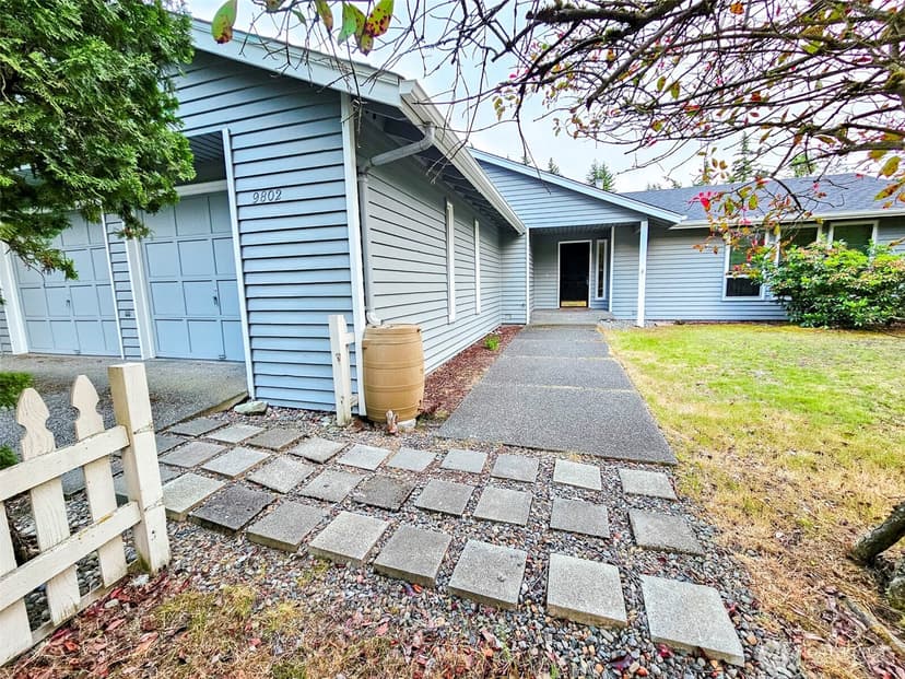 Property photo for 9802 117th Place NE, Kirkland photo 2