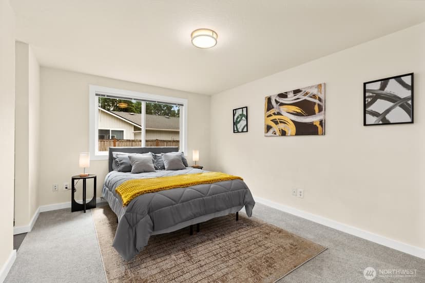 Property photo for 9802 117th Place NE, Kirkland photo 15