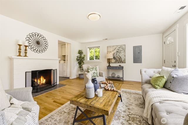 Property photo for 2722 NE Blakeley Street, Seattle