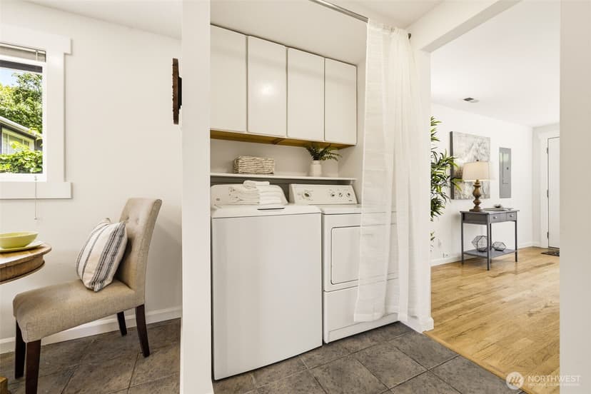 Property photo for 2722 NE Blakeley Street, Seattle photo 15
