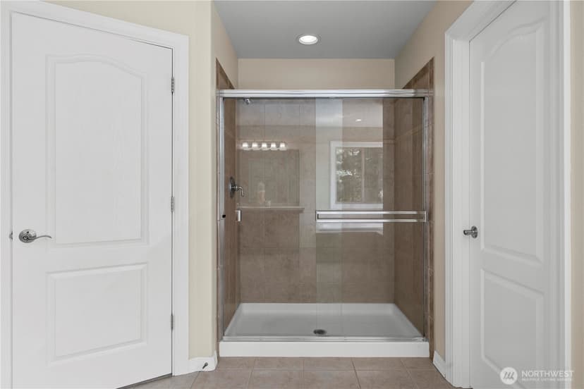 Property photo for 810 195th Avenue E, Lake Tapps photo 26