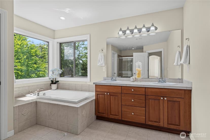 Property photo for 810 195th Avenue E, Lake Tapps photo 25