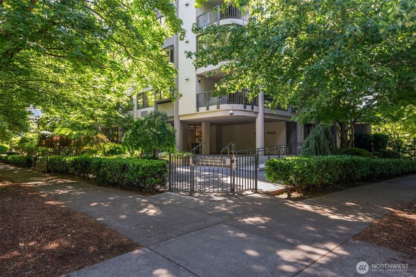 Property photo for 1120 Spring Street #202, Seattle photo 2