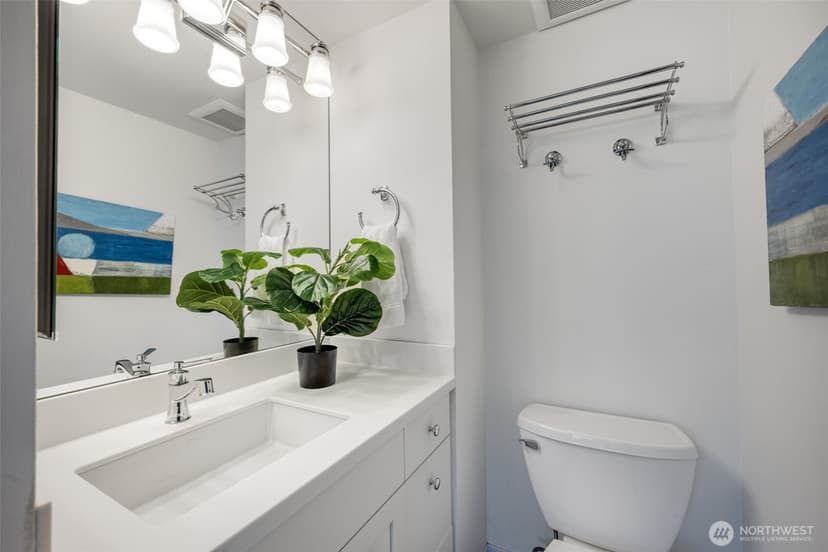 Property photo for 1120 Spring Street #202, Seattle photo 12