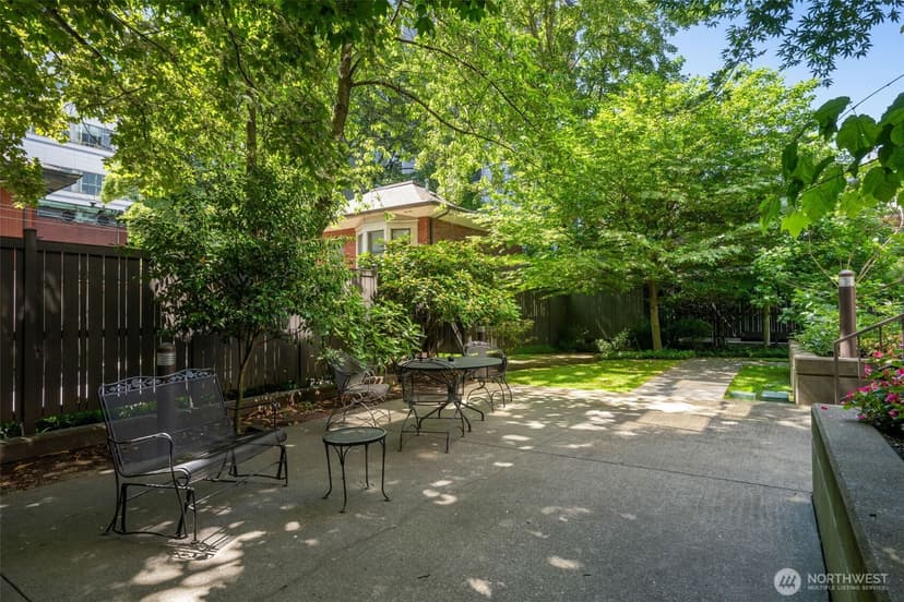 Property photo for 1120 Spring Street #202, Seattle photo 26