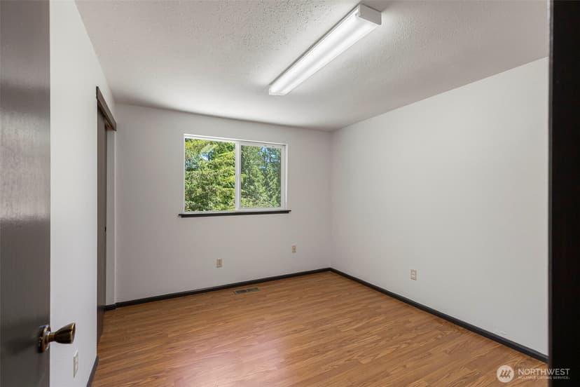 Property photo for 14203 Thomas Drive NW, Silverdale photo 23