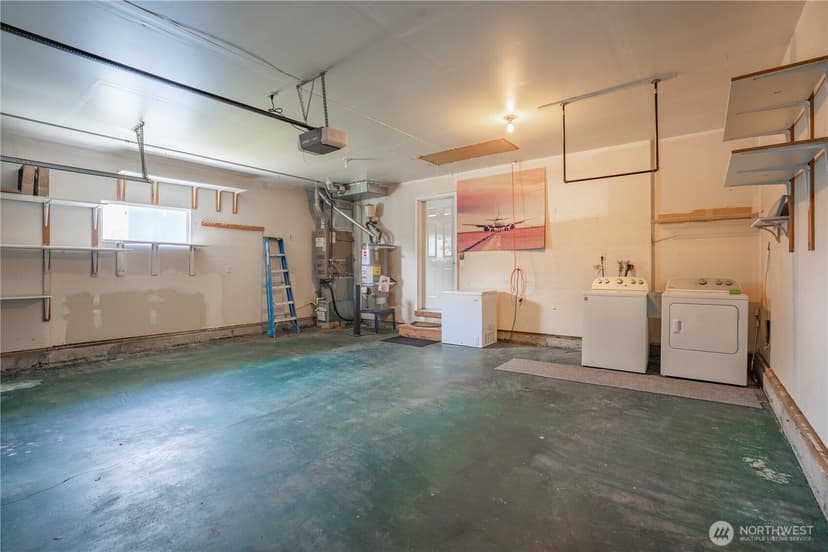 Property photo for 37 3rd Avenue N, Algona photo 35