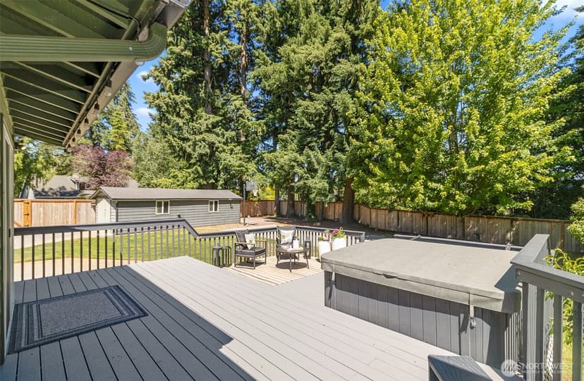 Property photo for 2509 217th Place SW, Brier photo 32