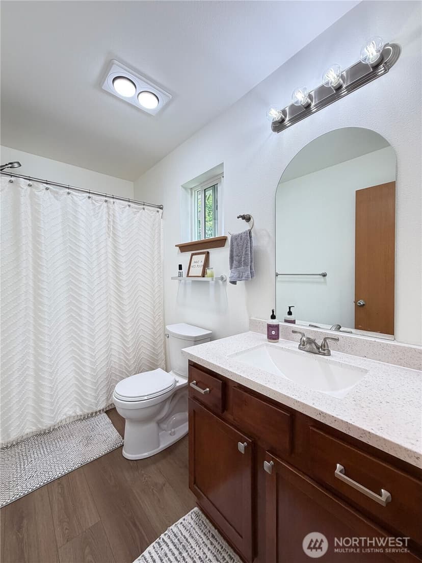 Property photo for 2411 105th Drive SE, Lake Stevens photo 17
