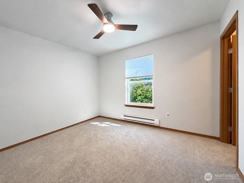 Property photo for 2411 105th Drive SE, Lake Stevens photo 15
