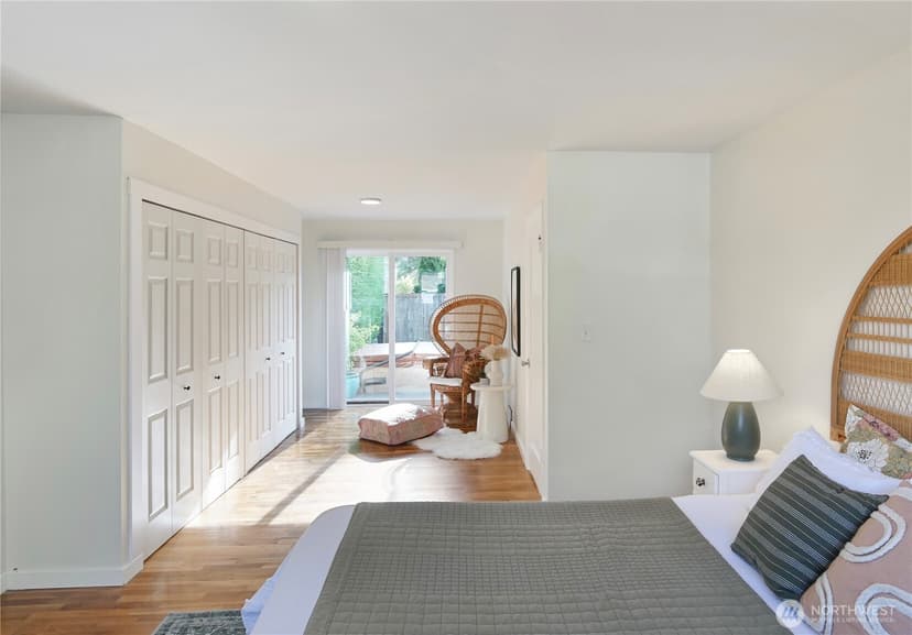 Property photo for 9219 30th Avenue SW, Seattle photo 12