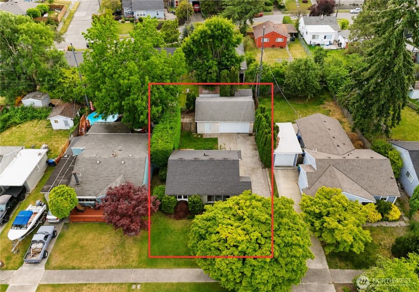 Property photo for 9219 30th Avenue SW, Seattle photo 26