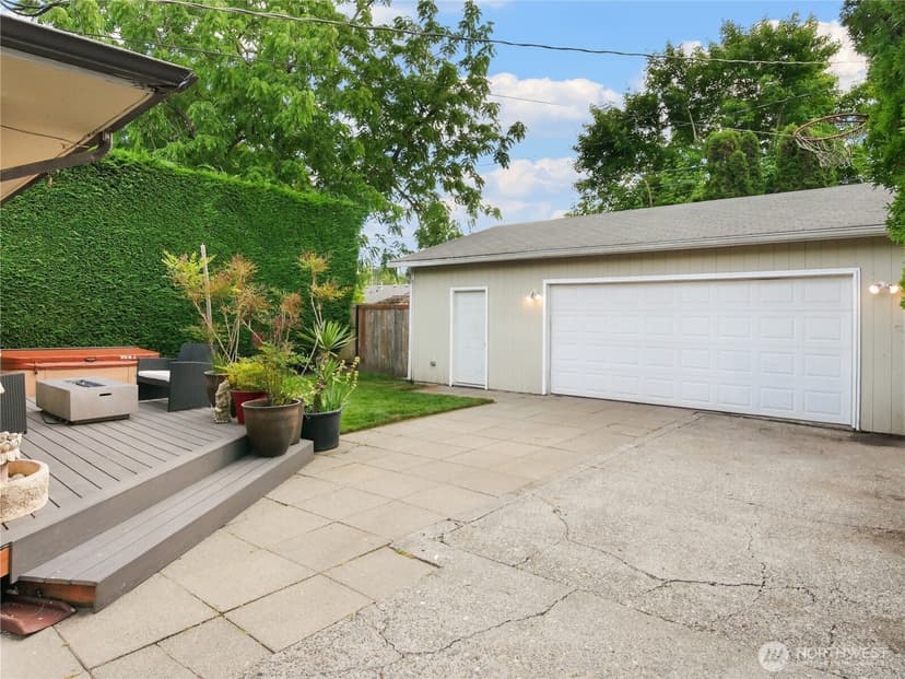 Property photo for 9219 30th Avenue SW, Seattle photo 7