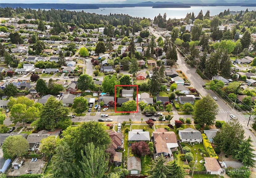 Property photo for 9219 30th Avenue SW, Seattle photo 27