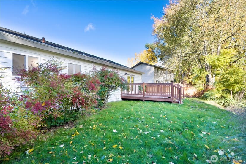 Property photo for 14260 110th Avenue NE, Kirkland photo 24